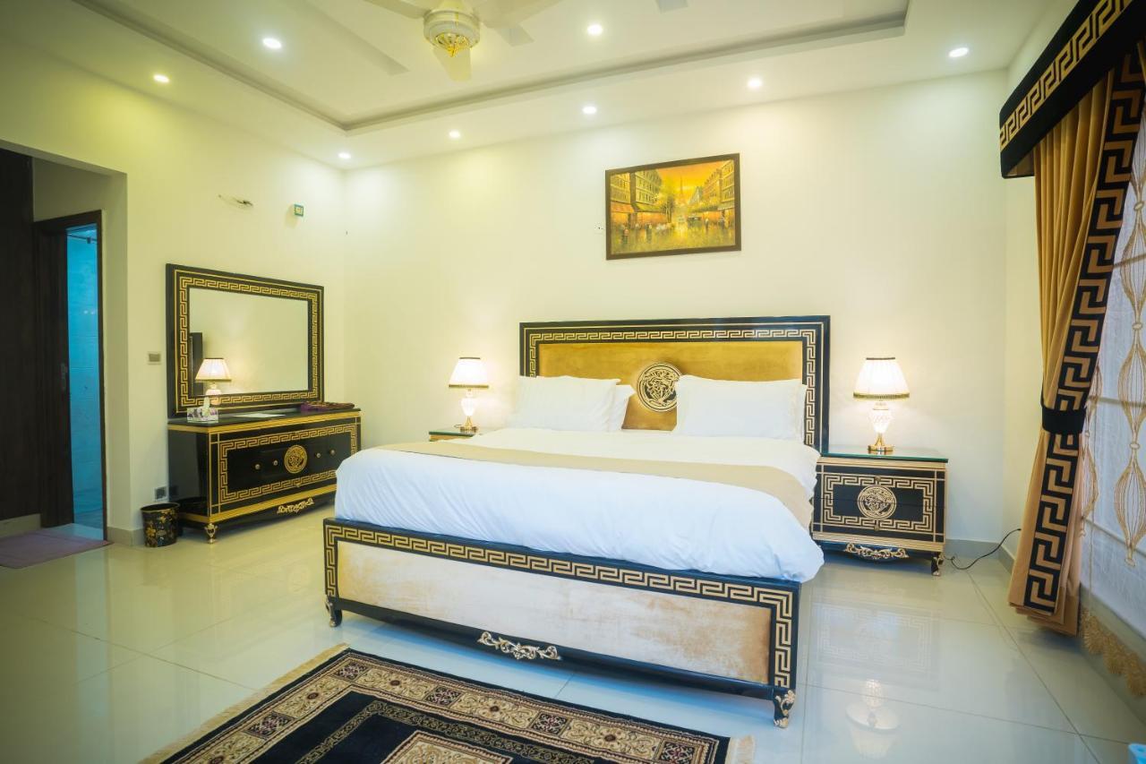 Canadian Inn Исламабад Экстерьер фото